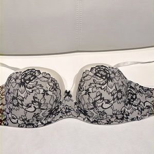 White and Black Lace Torrid 44C Bra